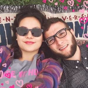 Meet your Posher, Nia